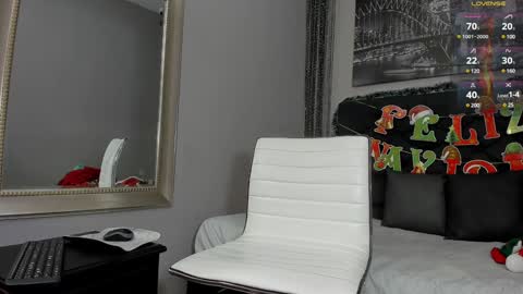 Hotkoljei online show from December 29, 3:54 am