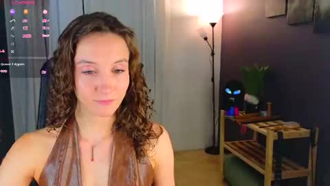 Snapshot of hotlaracroft chatting on June 16, 3:03 pm Allison online show from June 16, 3:03 pm