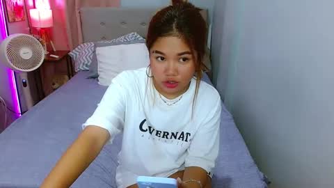 Layla online show from January 6, 12:24 pm