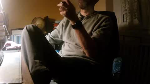 Snapshot of hotleopold chatting on May 13, 9:22 pm hotleopold online show from May 13, 9:22 pm
