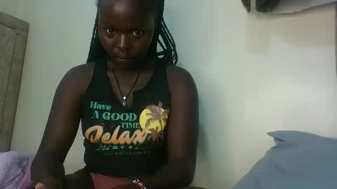 Snapshot of hotlina01 chatting on June 2, 12:40 pm hotlina01 online show from June 2, 12:40 pm