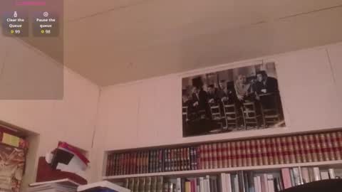 Snapshot of hotlux_54 chatting on February 7, 6:33 pm hotlux_54 online show from February 7, 6:33 pm