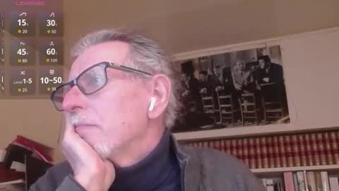 Snapshot of hotlux_54 chatting on March 8, 6:12 pm hotlux_54 online show from March 8, 6:12 pm