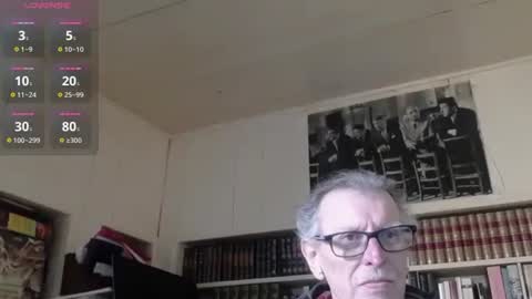 Snapshot of hotlux_54 chatting on March 31, 2:28 pm hotlux_54 online show from March 31, 2:28 pm