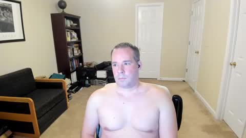 hotmale4u692000 online show from January 30, 4:16 am