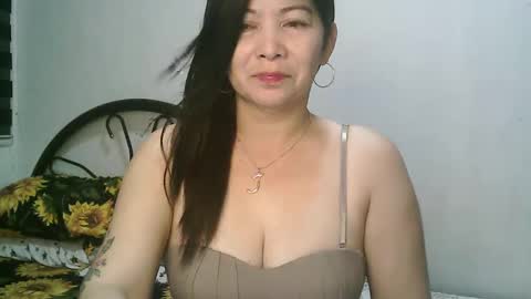 hotmamajen4u online show from December 23, 2:42 am