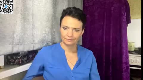 Snapshot of hotmamaqueen234 chatting on June 28, 12:27 am hotmamaqueen234 online show from June 28, 12:27 am