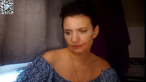 Snapshot of hotmamaqueen234 chatting on July 1, 11:56 am hotmamaqueen234 online show from July 1, 11:56 am