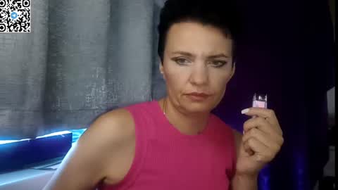 Snapshot of hotmamaqueen234 chatting on July 17, 10:55 am hotmamaqueen234 online show from July 17, 10:55 am