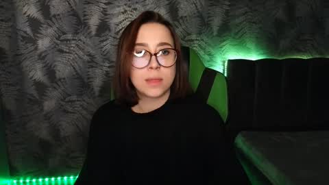 Snapshot of hotmariella chatting on January 24, 9:49 am hotmariella online show from January 24, 9:49 am