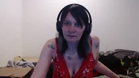 Snapshot of hotmodel1984 chatting on July 1, 2:13 am hotmodel1984 online show from July 1, 2:13 am