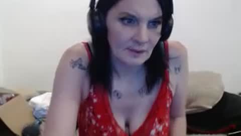 Snapshot of hotmodel1984 chatting on July 19, 3:10 am hotmodel1984 online show from July 19, 3:10 am