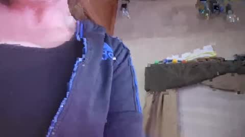 hotmom0610 online show from March 3, 7:47 am