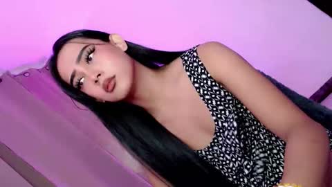 HOT BEATRICE online show from September 22, 9:50 pm