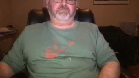 Snapshot of hotndirty72 chatting on February 23, 8:17 am hotndirty72 online show from February 23, 8:17 am