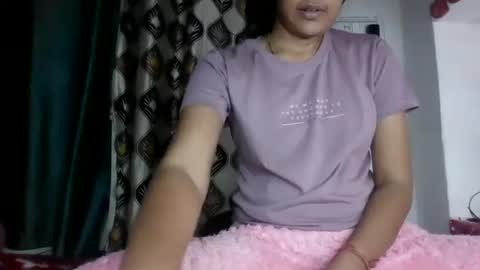 Snapshot of hotnsweetindian chatting on January 4, 12:38 pm lola online show from January 4, 12:38 pm