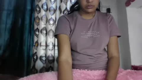 Snapshot of hotnsweetindian chatting on January 9, 8:55 am lola online show from January 9, 8:55 am