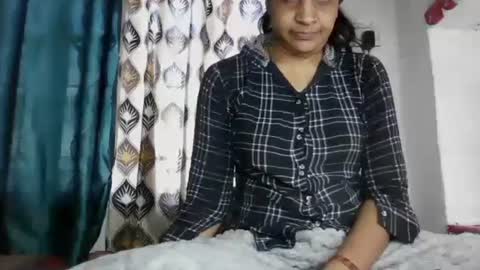 Snapshot of hotnsweetindian chatting on January 11, 7:49 am lola online show from January 11, 7:49 am