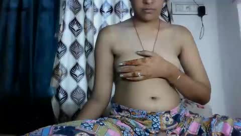 Snapshot of hotnsweetindian chatting on September 17, 5:20 am lola online show from September 17, 5:20 am