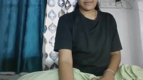 Snapshot of hotnsweetindian chatting on September 30, 5:56 am lola online show from September 30, 5:56 am
