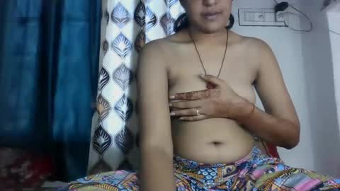 Snapshot of hotnsweetindian chatting on October 6, 5:49 am lola online show from October 6, 5:49 am