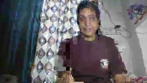 lola online show from March 23, 5:33 am