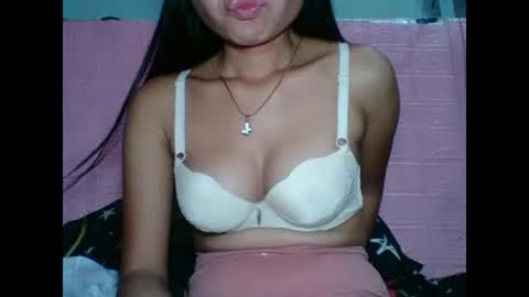 Snapshot of hotpink4u chatting on January 29, 10:27 am hotpink4u online show from January 29, 10:27 am