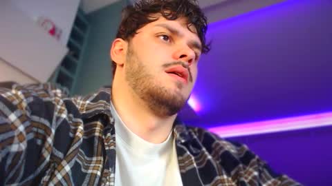 Jason online show from December 4, 2:10 am