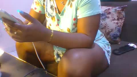 Snapshot of hotrinnah chatting on October 29, 9:55 am hotrinnah online show from October 29, 9:55 am