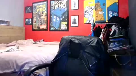 Snapshot of hotrodder323 chatting on June 20, 8:50 am hotrodder323 online show from June 20, 8:50 am