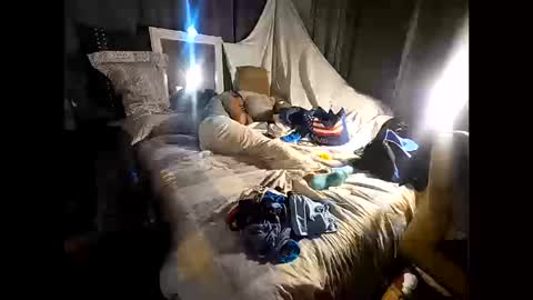 Snapshot of hotrox6942 chatting on October 14, 5:30 am hotrox6942 online show from October 14, 5:30 am