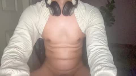 Snapshot of hotsexythighs chatting on October 13, 10:54 pm Jack online show from October 13, 10:54 pm