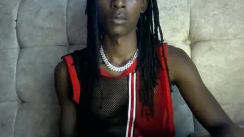 Snapshot of hotshadowx chatting on April 11, 9:57 am hotshadowx online show from April 11, 9:57 am