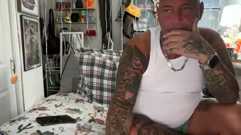 hotstuff775616 online show from December 5, 2:42 am