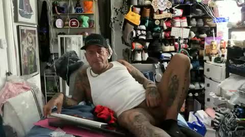 hotstuff775616 online show from March 18, 1:53 am