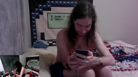Snapshot of hott25guy chatting on March 6, 1:16 am hott25guy online show from March 6, 1:16 am