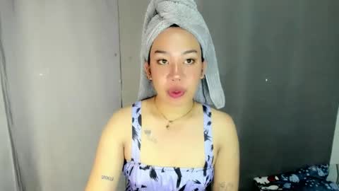 Snapshot of hott_cumforyou chatting on April 27, 12:25 pm jelaigrande online show from April 27, 12:25 pm