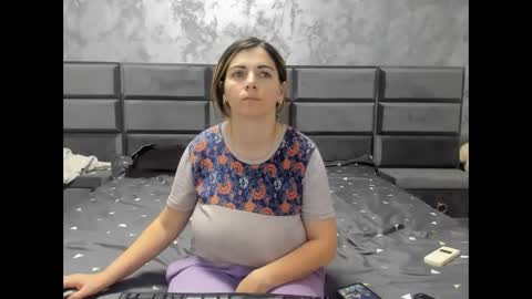 hottalicia2 online show from January 15, 5:05 pm