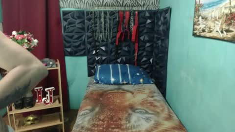 Snapshot of hottasianme chatting on January 8, 9:53 am hottasianme online show from January 8, 9:53 am