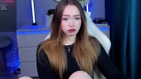 hello Im Eva online show from November 4, 9:52 am