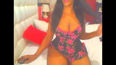 Snapshot of hottesa2019 chatting on October 9, 12:52 am THEONE online show from October 9, 12:52 am