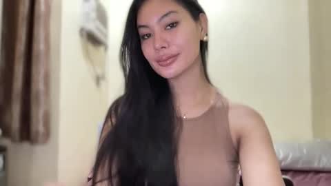 Snapshot of hottest_katarinaxxx chatting on February 9, 2:43 pm katarina online show from February 9, 2:43 pm