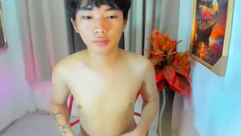 hottestloues online show from March 22, 1:20 am