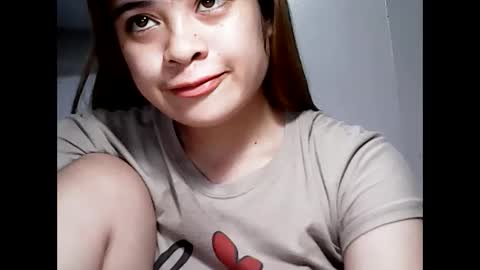 Snapshot of hottie_asianbabe chatting on December 6, 11:47 pm Leen online show from December 6, 11:47 pm