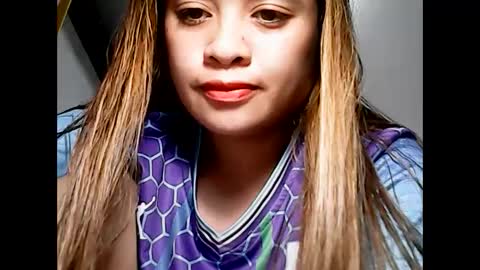 Snapshot of hottie_asianbabe chatting on December 9, 11:47 am Leen online show from December 9, 11:47 am