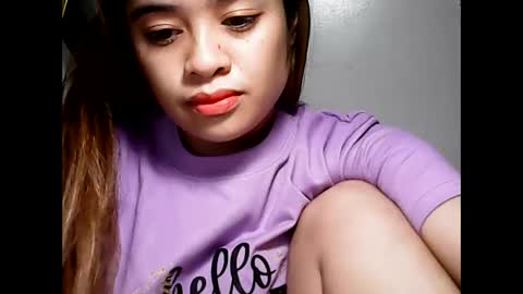 Snapshot of hottie_asianbabe chatting on December 17, 12:23 am Leen online show from December 17, 12:23 am