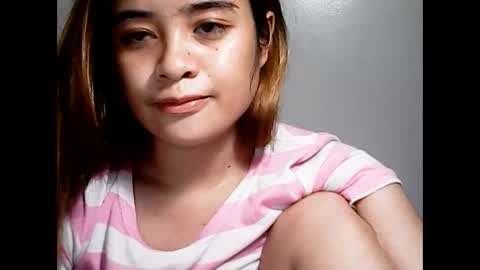 Snapshot of hottie_asianbabe chatting on January 24, 3:11 am Leen online show from January 24, 3:11 am