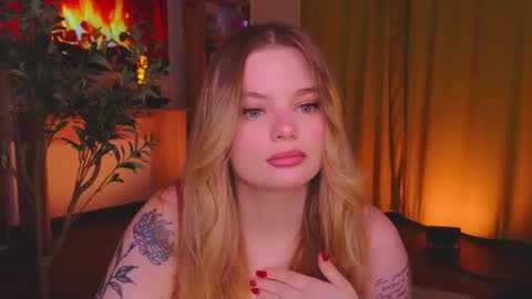 Snapshot of hottie_jane chatting on October 19, 1:45 pm Jane online show from October 19, 1:45 pm