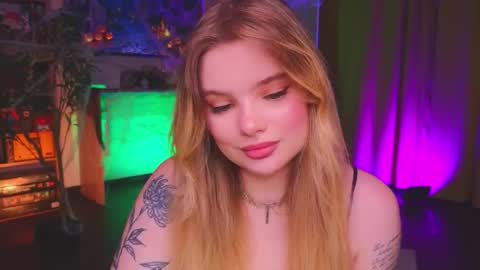 Snapshot of hottie_jane chatting on October 25, 1:51 pm Jane online show from October 25, 1:51 pm