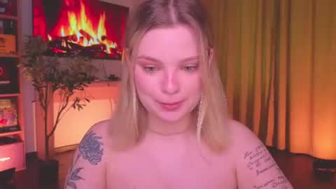 Snapshot of hottie_jane chatting on July 26, 4:47 pm Jane online show from July 26, 4:47 pm